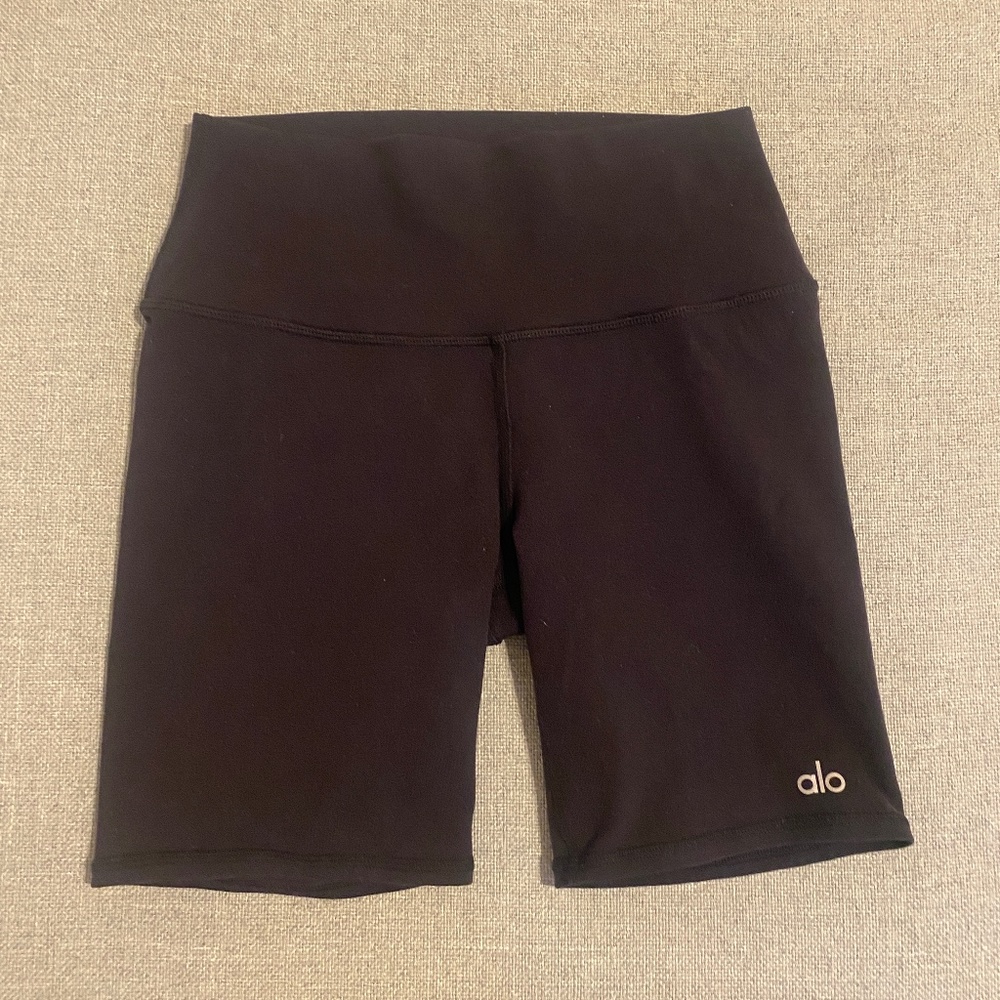 ALO 7" High-Waist Biker Shorts